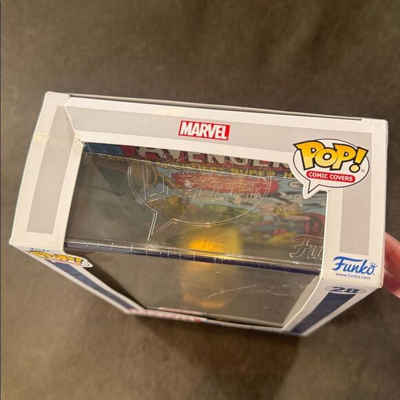 Funko Pop! Comic Covers Marvel Iron Man Gold Helmet Vinyl Collectible in Case - Picture 8 of 10